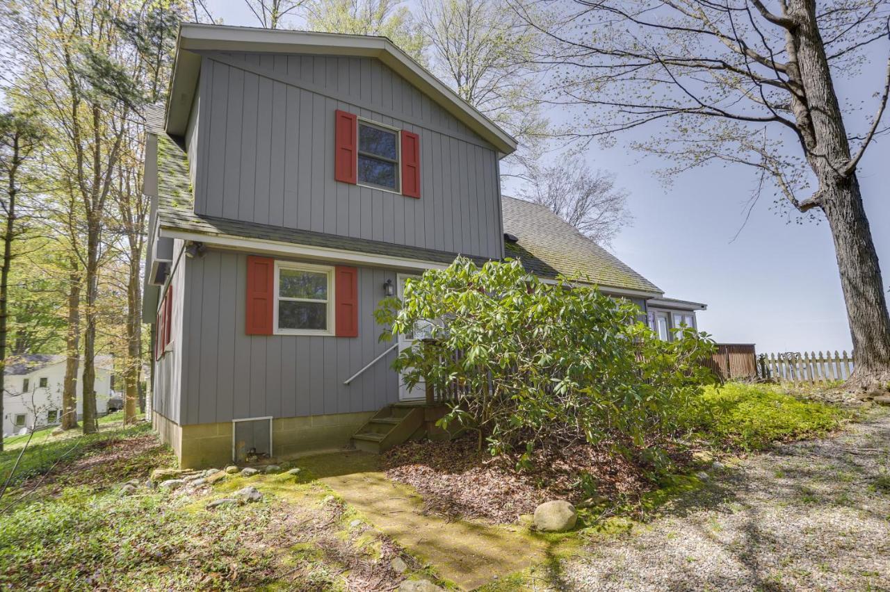 Waterfront South Haven Home With Beach Access! Exterior photo